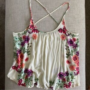 NWOT Buckle Vibrant Floral Swing Tank